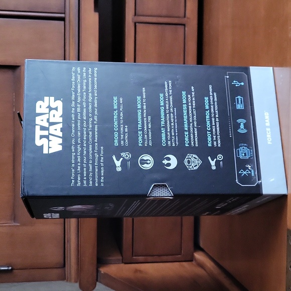 Star Wars Sphero BB-8 App-enabled Droid Special Edition - Picture 2 of 5